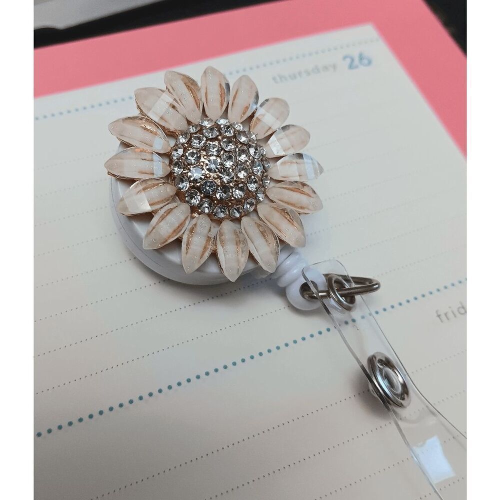 Sunflower Badge Retractable Lanyard Reel - Picture 6 of 7